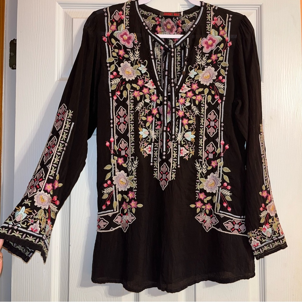 Johnny Was Black Floral Embroidered Top